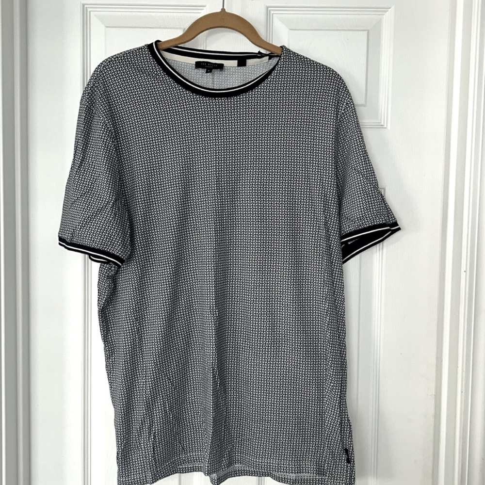 Ted Baker London T-shirt Size 5 XL